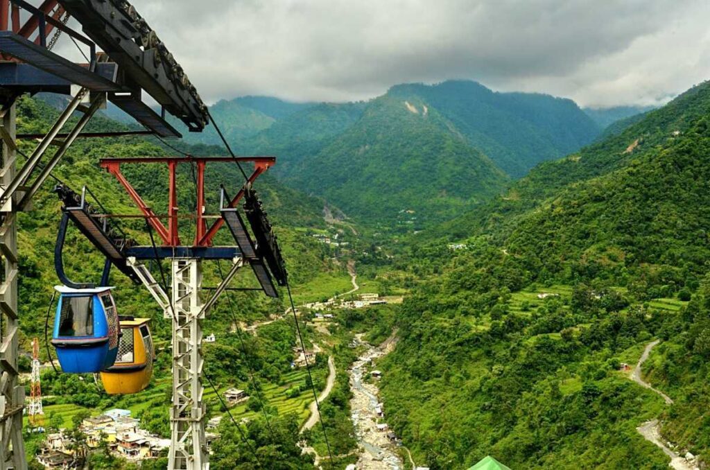Delhi to Dehradun Taxi service