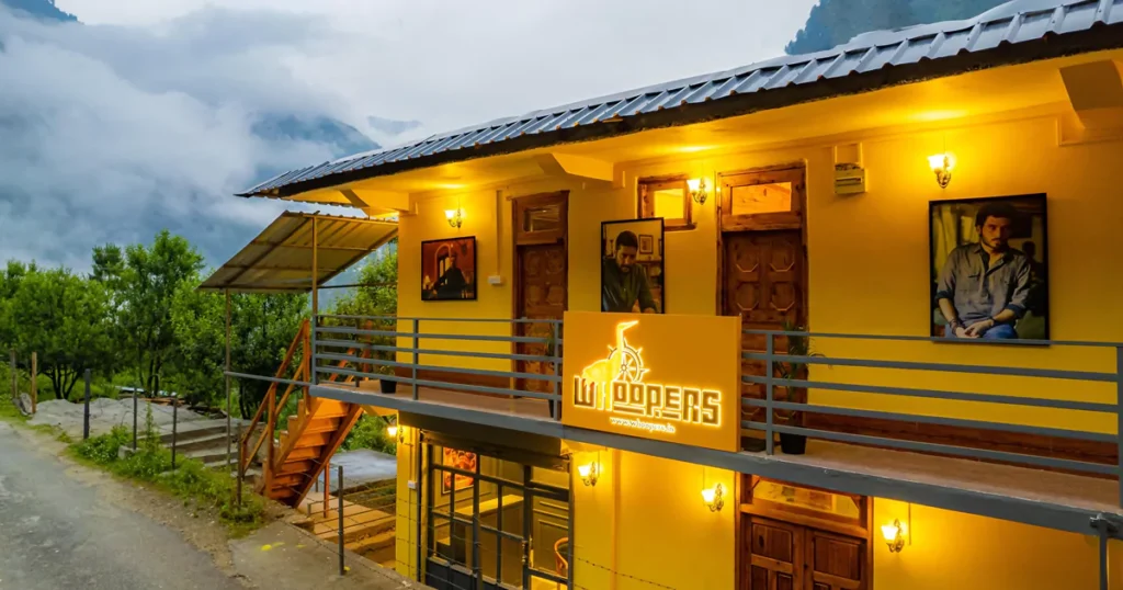 Whoopers Hostel Jibhi