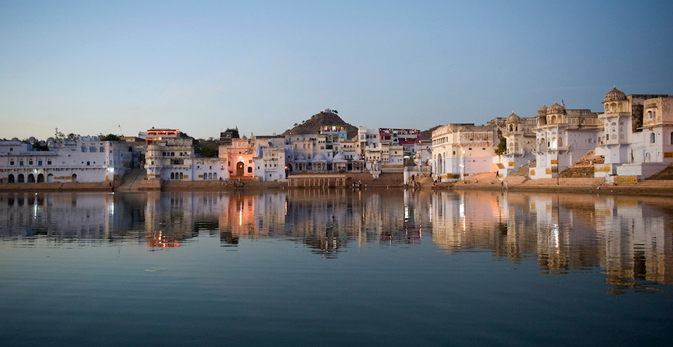 Delhi to Ajmer taxi service